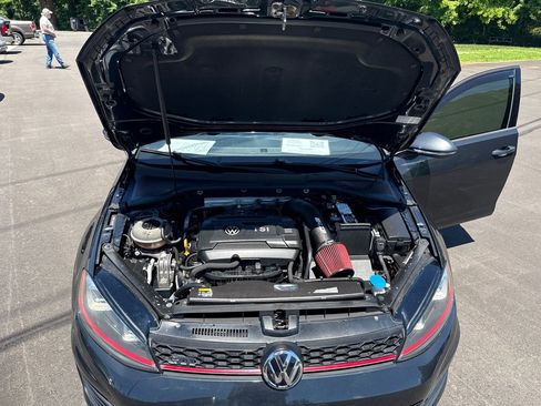 Used 2015 Volkswagen Golf 4-Door FWD image 14