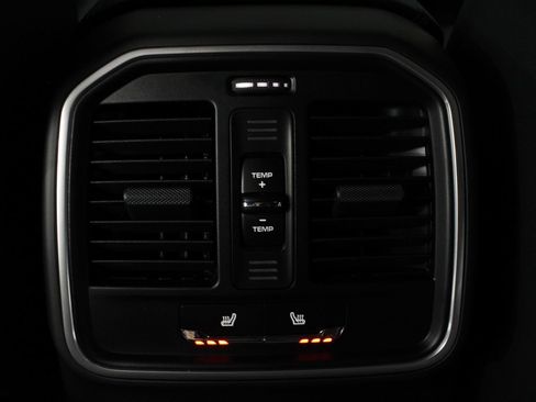New 2026 Porsche Macan AWD/4WD image 24