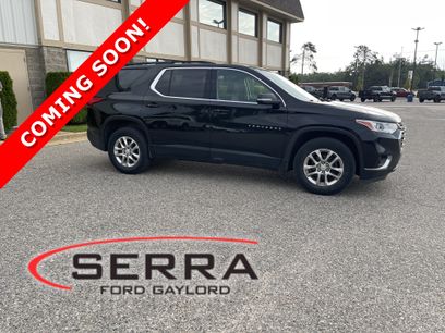 Used 2021 Chevrolet Traverse LT w/ LPO, Floor Liner Package
