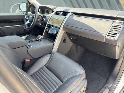 Used 2024 Land Rover Discovery S AWD/4WD image 26