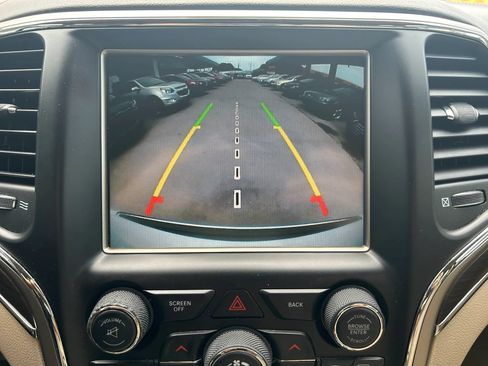 Used 2015 Jeep Grand Cherokee Overland AWD/4WD image 25