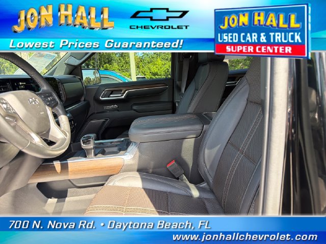 Used 2025 Chevrolet Silverado 1500 High Country w/ High Country Premium Package AWD/4WD image 17
