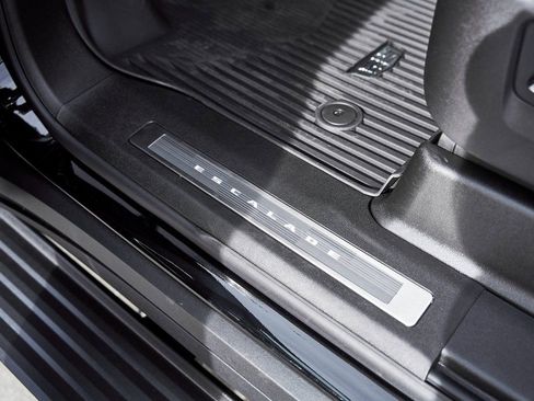 Used 2026 Cadillac Escalade Platinum Sport w/ LPO, Floor Liner Package image 37