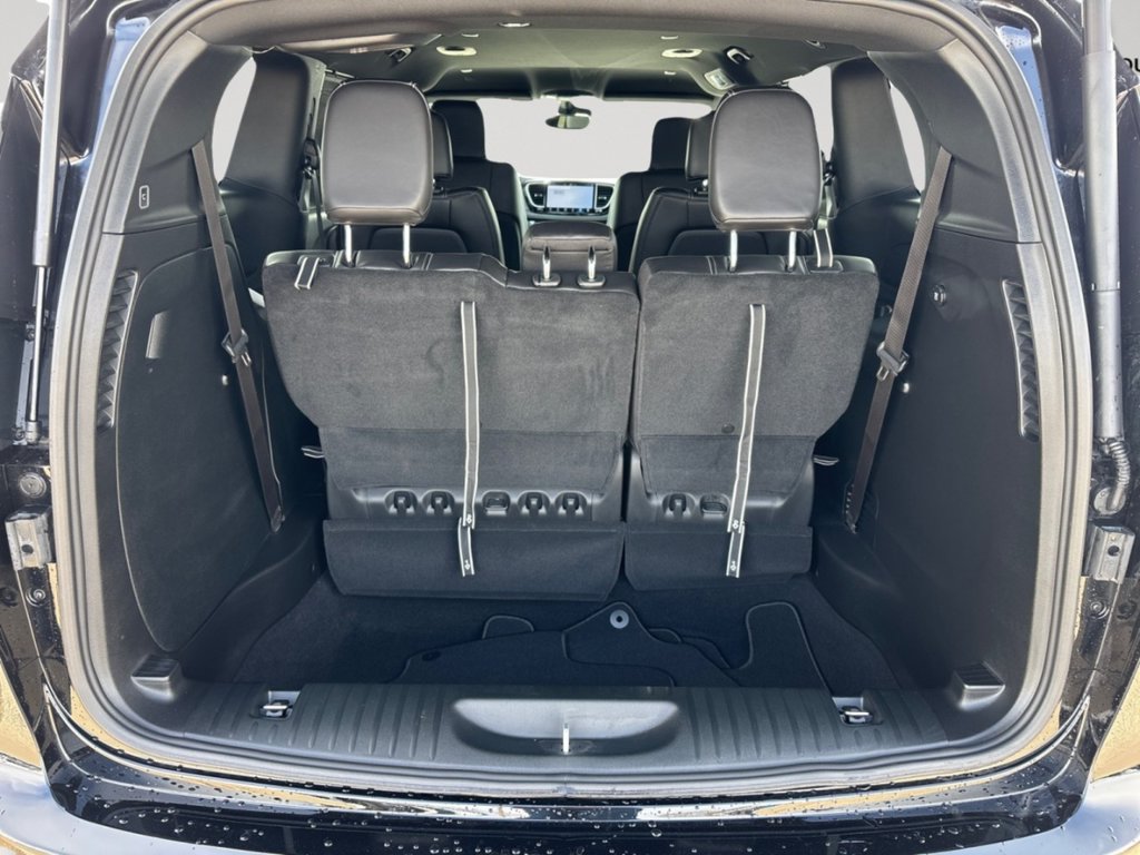 New 2026 Chrysler Pacifica Select w/ S Appearance Package AWD/4WD image 19