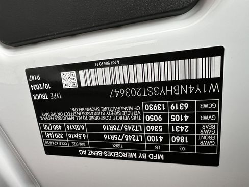 New 2025 Mercedes-Benz Sprinter 2500 image 29