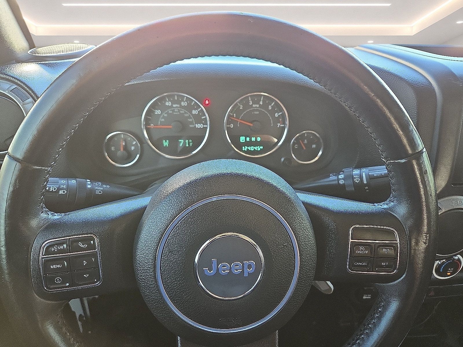 Used 2017 Jeep Wrangler Sport AWD/4WD image 4