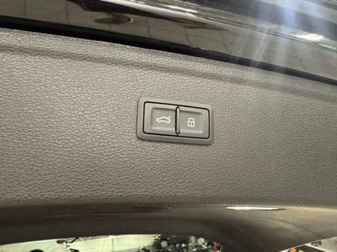Certified 2023 Audi Q5 2.0T Prestige AWD/4WD image 38