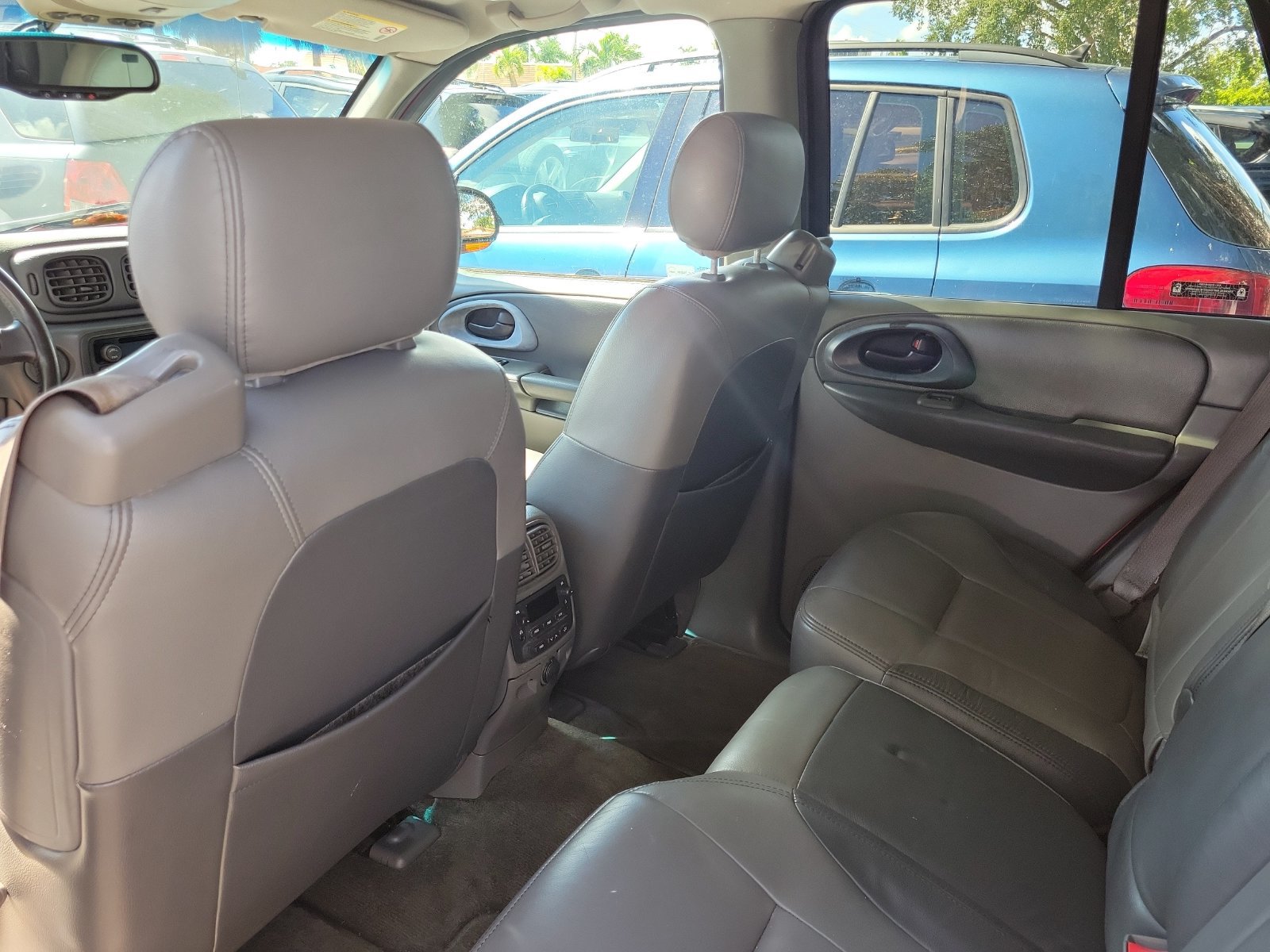 Used 2002 Chevrolet TrailBlazer LTZ RWD image 9