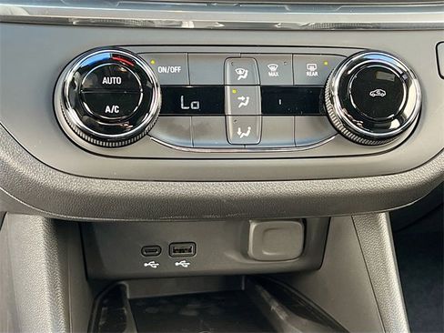 New 2026 Buick Envista Preferred w/ Convenience II Package image 11