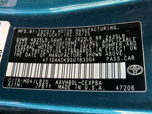 Used 2025 Toyota Camry XSE FWD image 19