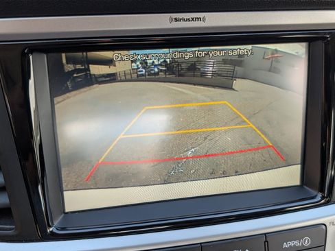 Used 2022 Hyundai Accent Limited image 6