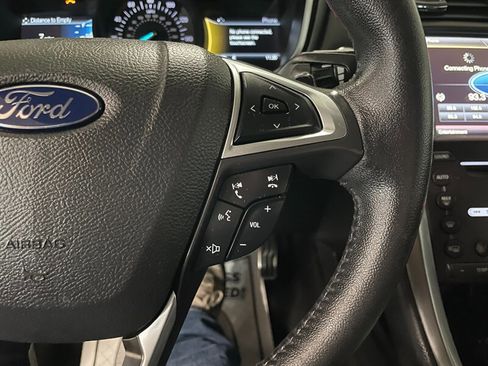 Used 2016 Ford Fusion Titanium FWD image 9