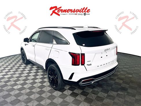 Used 2022 Kia Sorento SX image 5