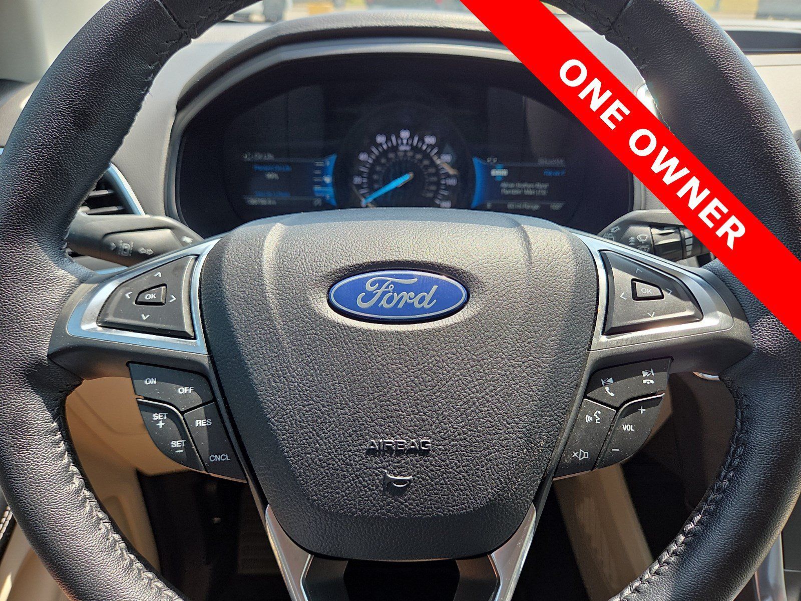 Used 2023 Ford Edge Titanium w/ Cargo Accessory Package AWD/4WD image 24