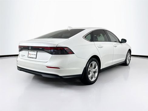 Used 2023 Honda Accord LX image 2