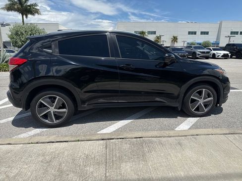Used 2021 Honda HR-V EX-L image 5