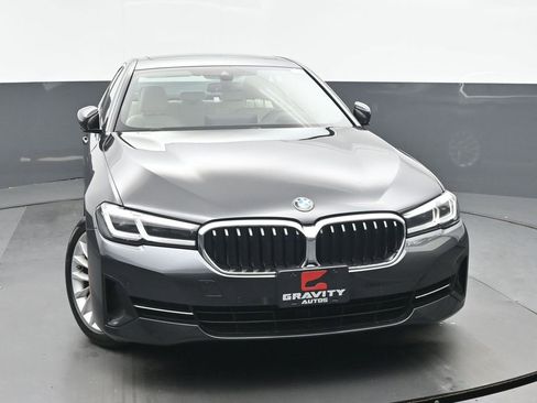 Used 2022 BMW 530i xDrive w/ Premium Package image 8