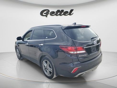 Used 2017 Hyundai Santa Fe SE image 6