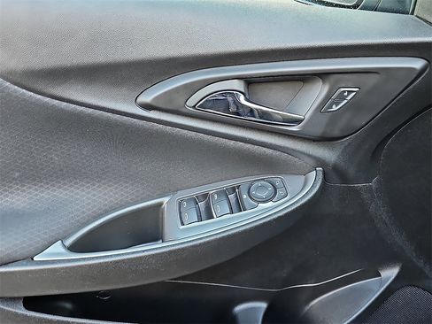 Used 2023 Chevrolet Malibu LT image 12