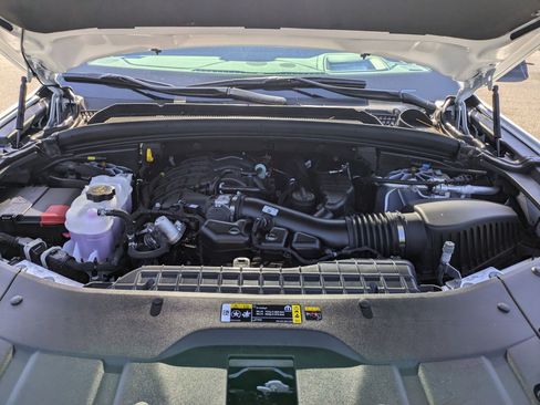 New 2025 Jeep Grand Cherokee L Overland w/ Advanced Protech Group III image 31