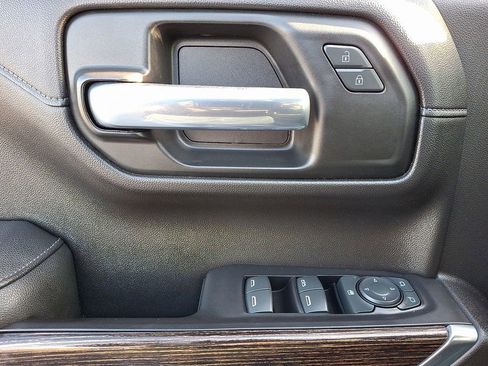 Used 2019 GMC Sierra 1500 SLE w/ SLE Value Package image 14