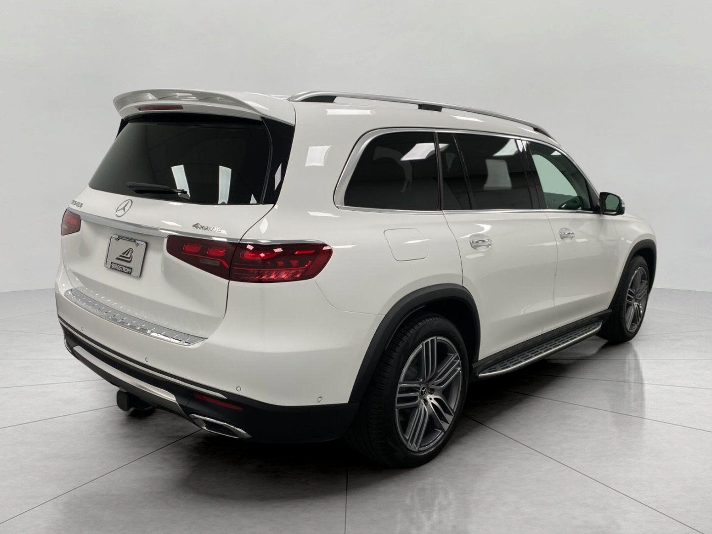 Certified 2026 Mercedes-Benz GLS 450 4MATIC image 3