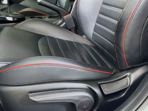 Used 2022 Kia Forte GT image 22