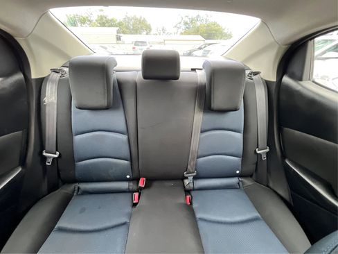 Used 2017 Toyota Yaris iA image 19