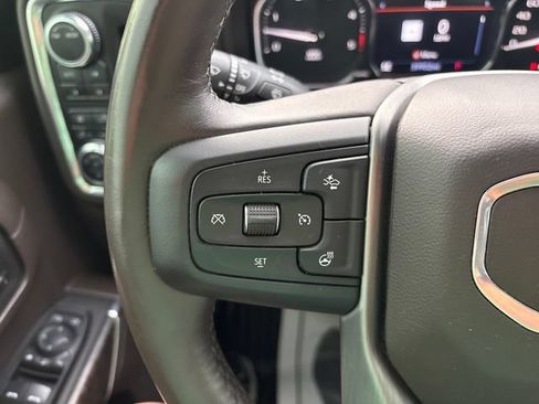 Used 2022 GMC Sierra 3500 Denali w/ Denali Black Diamond Edition AWD/4WD image 11