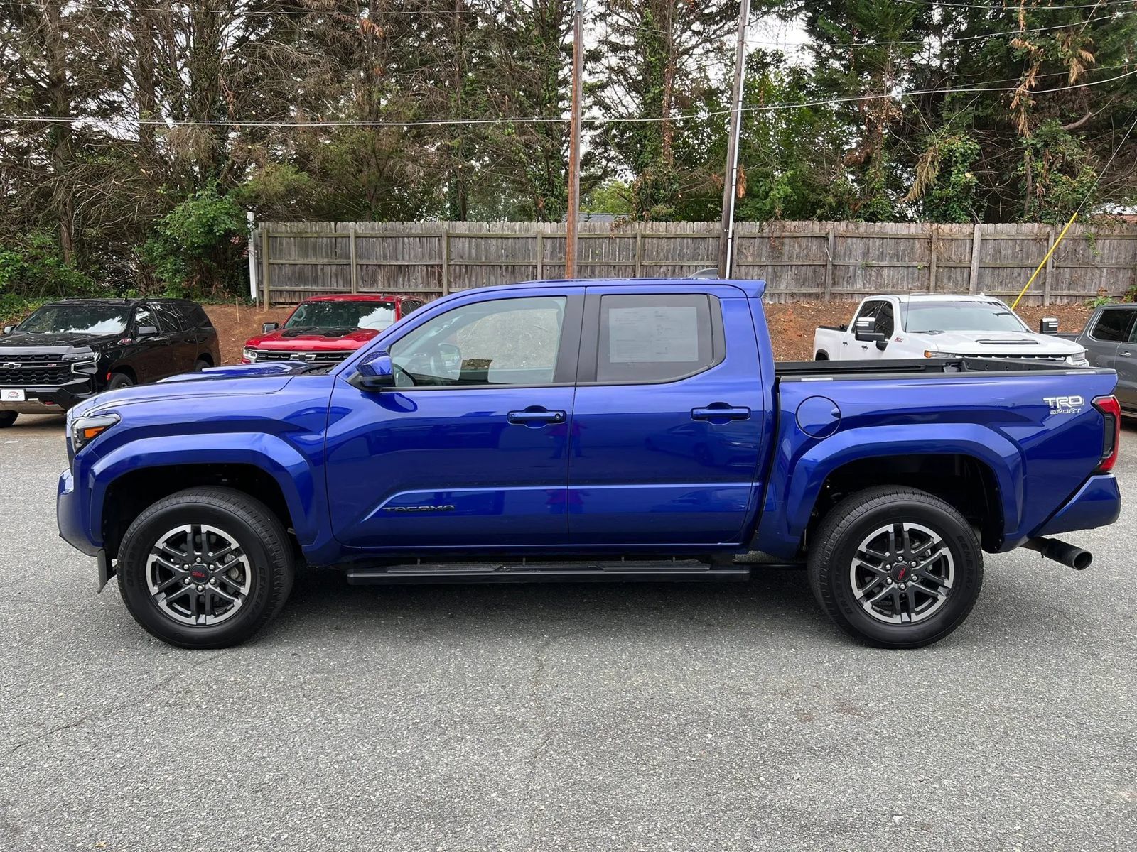 Used 2024 Toyota Tacoma TRD Sport AWD/4WD image 6