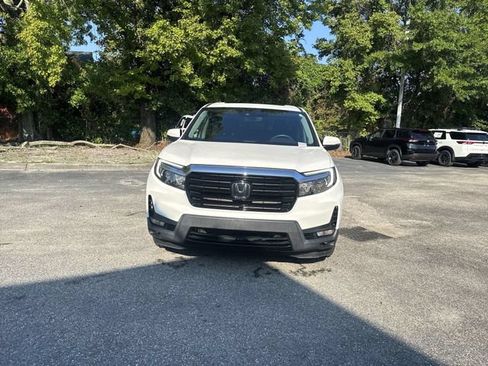 Used 2023 Honda Ridgeline RTL-E image 2