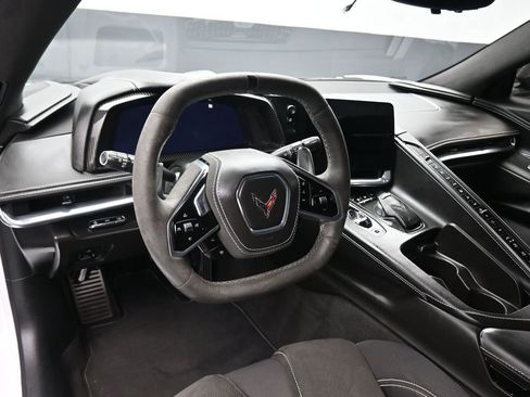 Used 2020 Chevrolet Corvette Stingray Premium Cpe w/ 3LT Preferred Equipment Group image 16