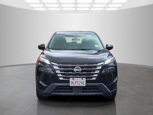 Used 2024 Nissan Rogue S FWD image 2