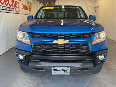 Used 2022 Chevrolet Colorado LT w/ Luxury Package AWD/4WD image 3