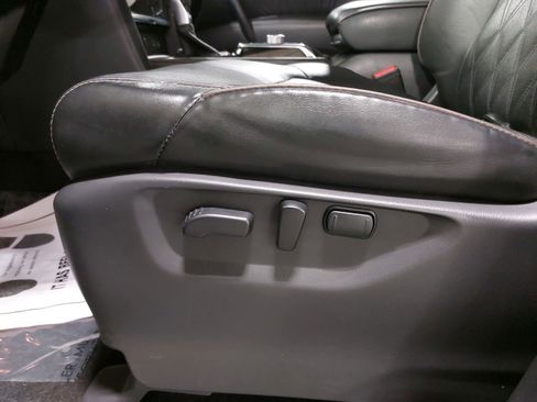 Used 2021 Nissan Armada Platinum w/ Captain's Chairs Package image 31