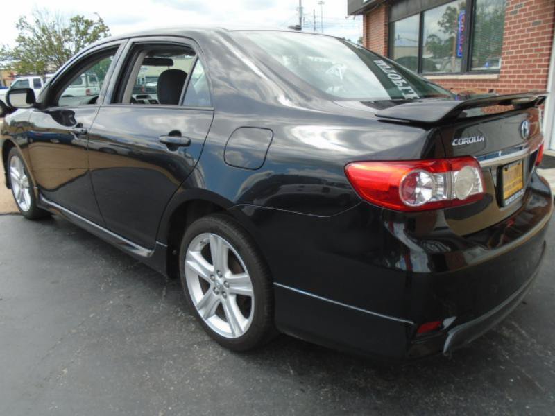 Used 2013 Toyota Corolla S w/ Premium Pkg FWD image 6