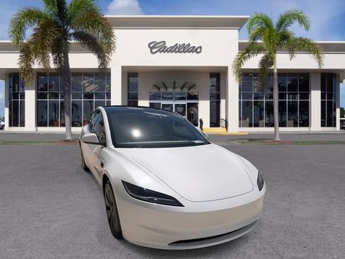 Used 2025 Tesla Model 3 Long Range RWD image 3