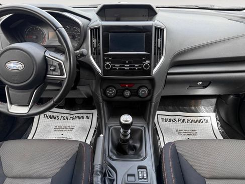 Used 2019 Subaru Crosstrek 2.0i Premium AWD/4WD image 17