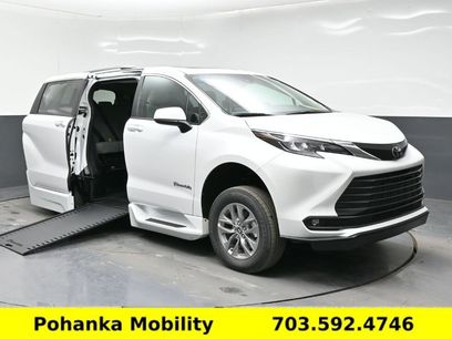 Used 2026 Toyota Sienna XLE