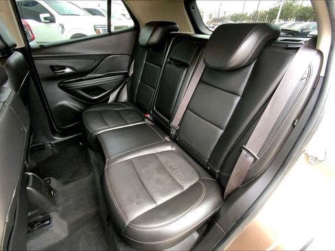 Used 2018 Buick Encore Essence image 20