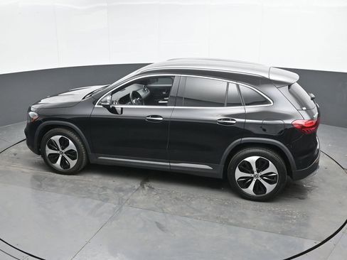 Used 2025 Mercedes-Benz GLA 250 4MATIC image 36