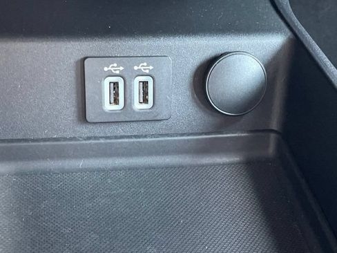 Used 2020 Ford Fusion SE FWD image 42