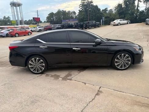 Used 2023 Nissan Altima 2.5 SL FWD image 5