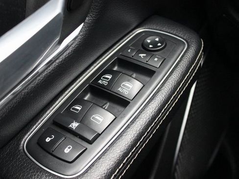 Used 2019 RAM 1500 Laramie w/ Sport Appearance Package image 20