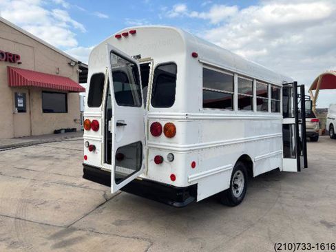 Used 2007 Chevrolet Express 3500 w/ School Bus Package image 23