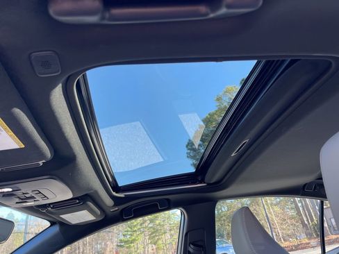 Certified 2025 Toyota Camry SE w/ Convenience Package image 20