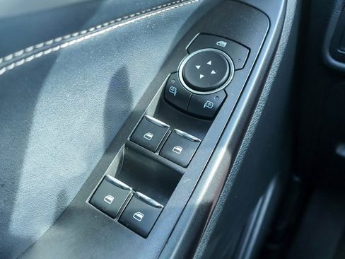 Used 2020 Ford Explorer XLT w/ Equipment Group 202A image 17