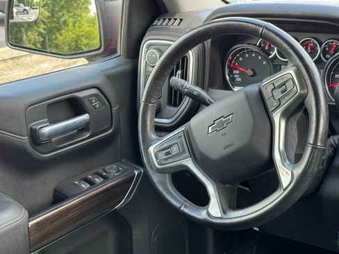 Used 2022 Chevrolet Silverado 1500 RST AWD/4WD image 12