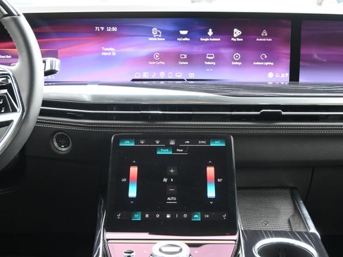 Used 2026 Cadillac Escalade Sport w/ LPO, ONYX Package image 5