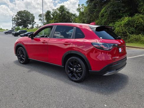 Used 2023 Honda HR-V Sport image 9